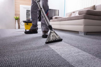 CARPET & UPHOLSTERY CLEANING SERVICE